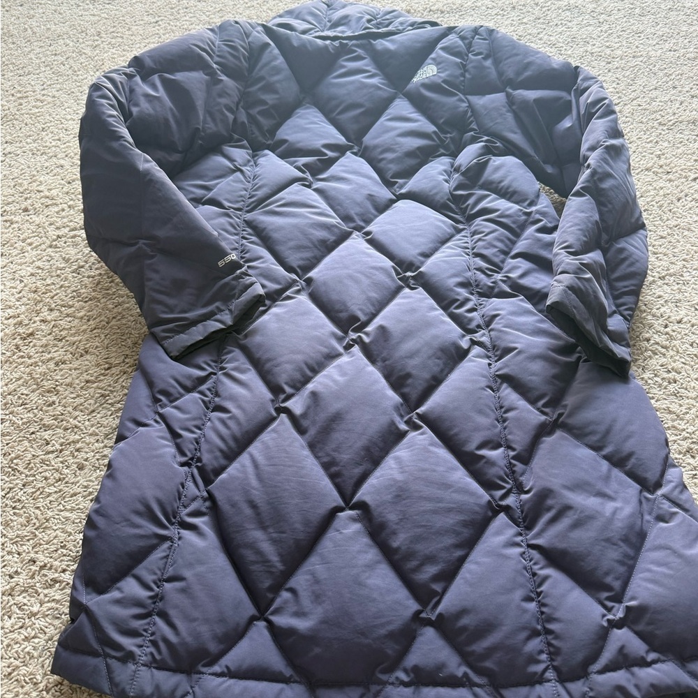 The North Face Women's Quilted Puffer Coat - Dark Gray - Picture 5 of 5